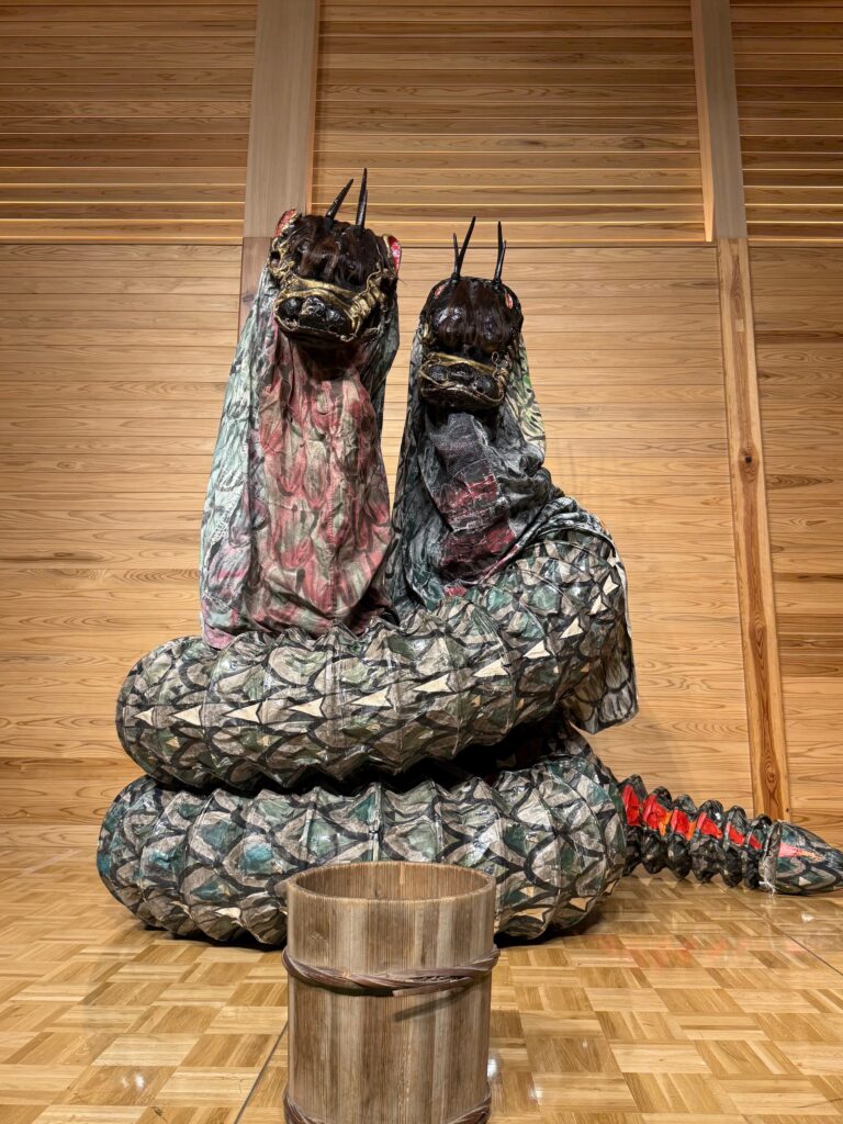 備中神楽「大蛇退治」の八岐大蛇